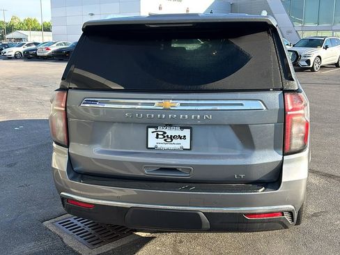 Used 2022 Chevrolet Suburban LT w/ LT Signature Package AWD/4WD image 31