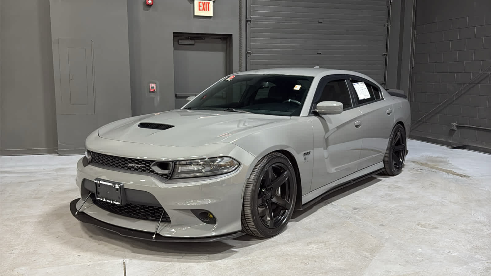 Used 2019 Dodge Charger Scat Pack w/ Dynamics Package RWD image 3