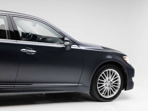 Used 2011 Lexus LS 460 w/ Sport Pkg RWD image 33