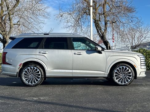 New 2026 Hyundai Palisade Calligraphy AWD/4WD image 3