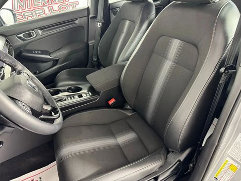 Used 2025 Honda Civic Sport image 31