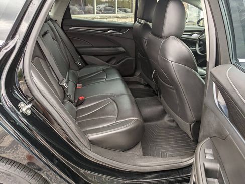 Used 2017 Buick LaCrosse Essence FWD image 16
