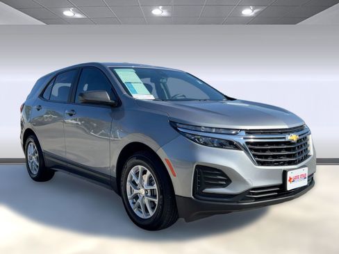 Certified 2023 Chevrolet Equinox LS w/ LS Convenience Package image 7