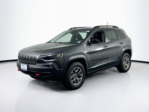 Used 2022 Jeep Cherokee Trailhawk image 1