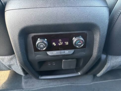 New 2026 Chevrolet Traverse Z71 w/ Driver Confidence Package image 13