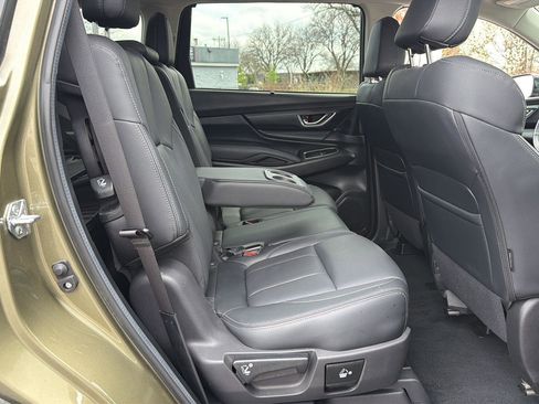 Used 2023 Subaru Ascent Limited image 16