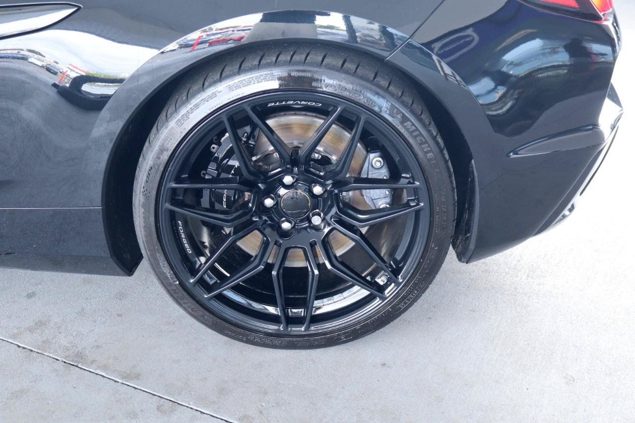 Used 2023 Chevrolet Corvette Z06 RWD image 14
