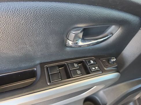 Used 2021 Nissan Titan SV w/ SV Convenience Package AWD/4WD image 23