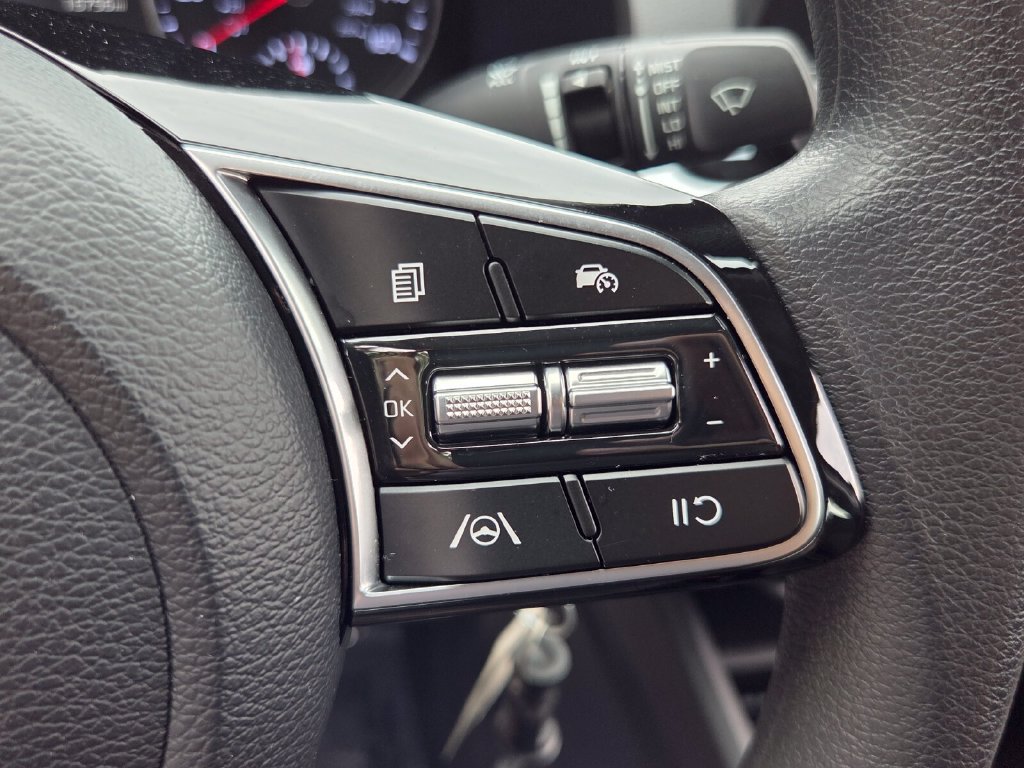 Used 2024 Kia Forte LXS w/ LXS Technology Package FWD image 21
