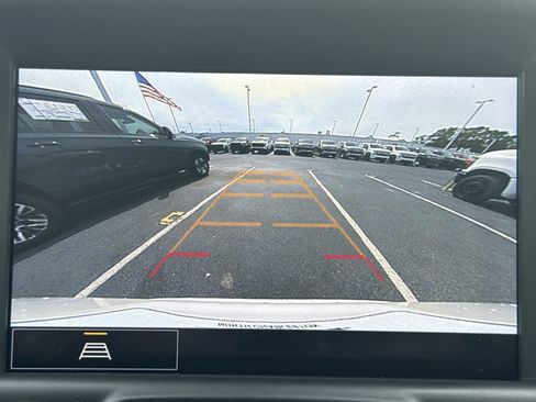 Used 2022 GMC Terrain SLT FWD image 23