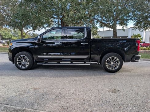 Used 2024 Chevrolet Silverado 1500 High Country w/ Z71 Off-Road Package image 5