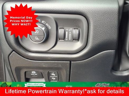 New 2026 RAM 1500 Big Horn AWD/4WD image 17