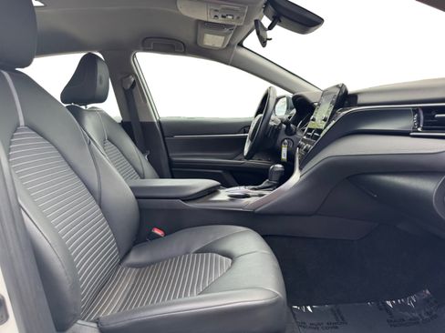 Used 2023 Toyota Camry SE FWD image 17