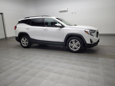 Used 2018 GMC Terrain SLE w/ Driver Convenience Package image 11