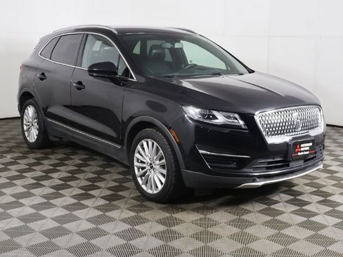 Used 2019 Lincoln MKC Premiere image 2