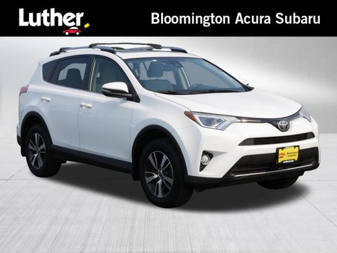 Used 2017 Toyota RAV4 XLE w/ Premium Special Value Package AWD/4WD image 1