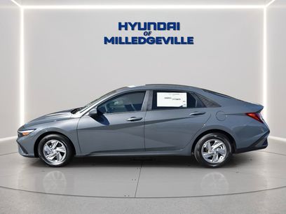 New 2026 Hyundai Elantra SE