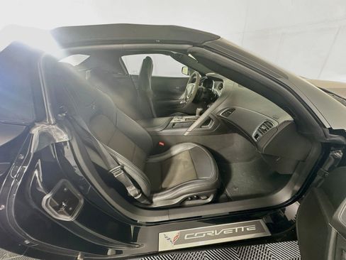 Used 2019 Chevrolet Corvette Stingray Convertible Z51 2LT RWD image 25