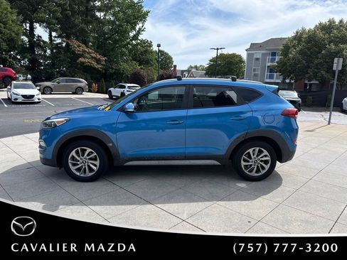 Used 2017 Hyundai Tucson SE Plus AWD/4WD image 4