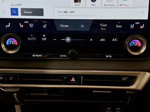 Used 2025 Lexus RX 350 Premium Plus w/ Convenience Package image 18