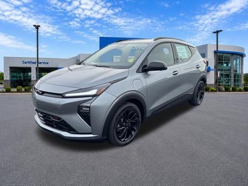 New 2027 Chevrolet Bolt RS w/ Technology Package FWD image 4