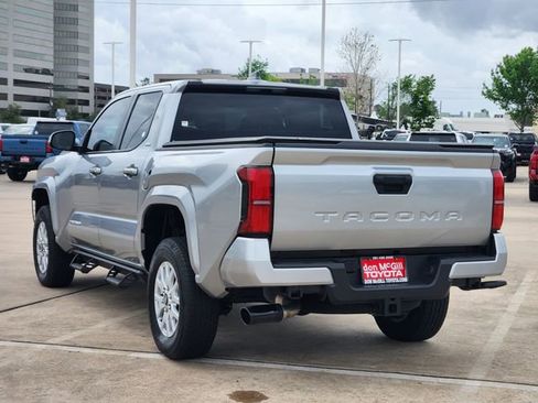 Certified 2025 Toyota Tacoma SR5 image 7