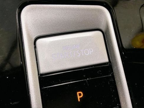 Used 2026 Volkswagen Atlas SE FWD image 37