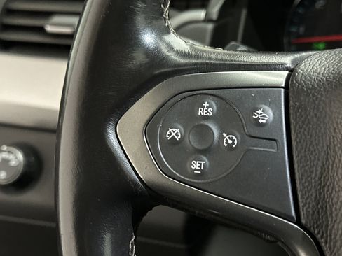 Used 2020 Chevrolet Tahoe LT image 32