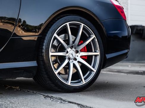 Used 2016 Mercedes-Benz SL 63 AMG AMG SL 63 w/ Driver Assistance Package image 48