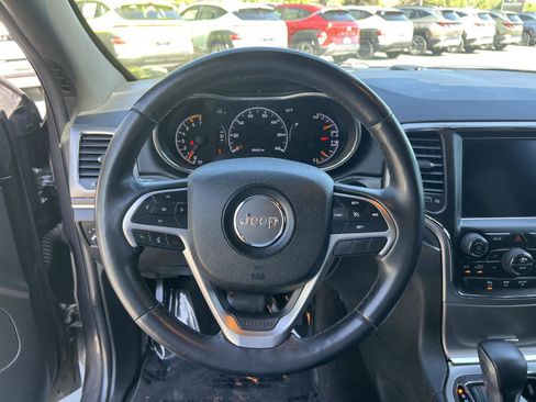 Used 2018 Jeep Grand Cherokee Limited w/ Luxury Group II AWD/4WD image 34