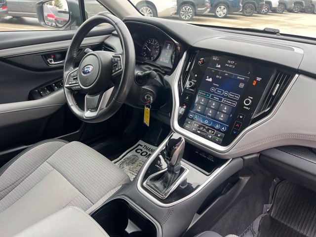 Used 2024 Subaru Outback Premium AWD/4WD image 11