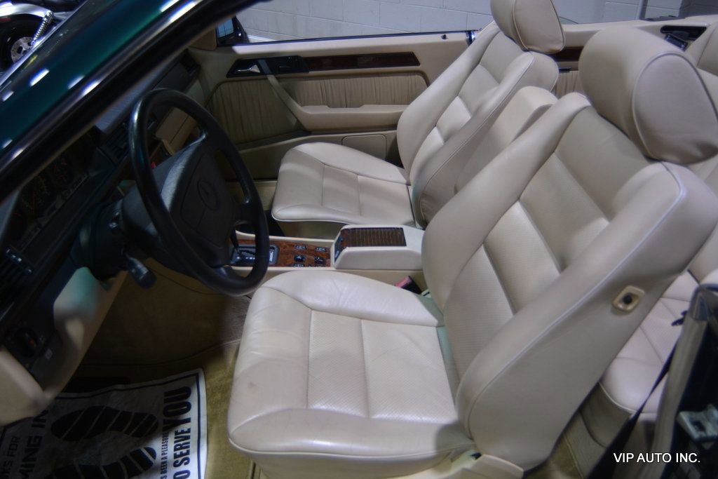 Used 1995 Mercedes-Benz E 320 Convertible image 27