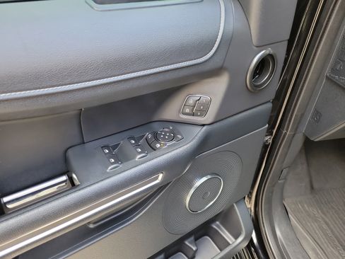 Used 2022 Ford Expedition Max XLT RWD image 29