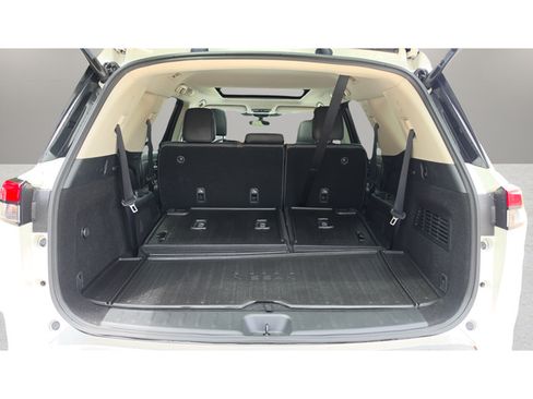 Used 2023 Nissan Pathfinder Platinum w/ Cargo Package AWD/4WD image 47