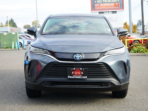 Used 2021 Toyota Venza LE image 8