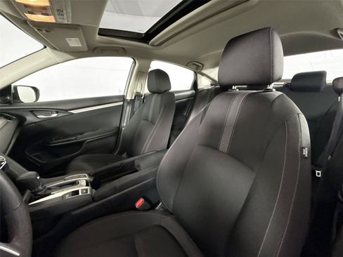 Used 2016 Honda Civic EX image 3