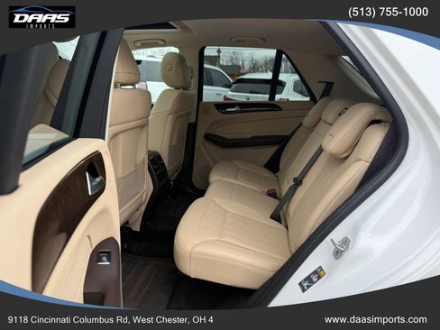 Used 2018 Mercedes-Benz GLE 350 GLE 350 4MATIC Sport Utility 4 w/ Premium 1 Package image 17