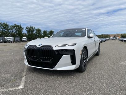 New 2025 BMW 760i xDrive