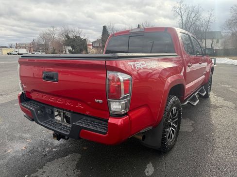 Used 2023 Toyota Tacoma TRD Sport image 5