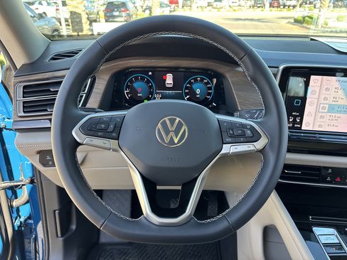 New 2026 Volkswagen Atlas SE FWD image 21