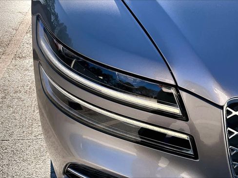 Used 2021 Genesis G80 2.5T image 27