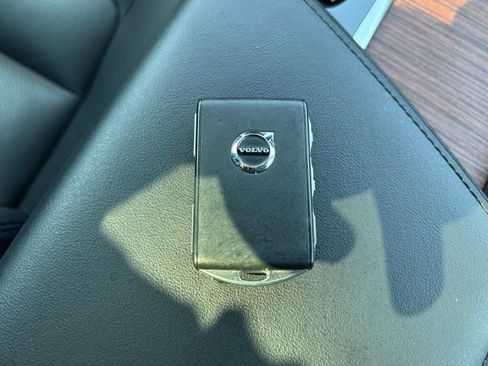 Used 2024 Volvo XC60 B5 Plus w/ Climate Package AWD/4WD image 35