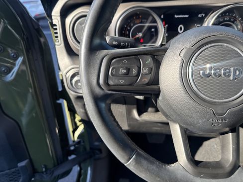 Used 2021 Jeep Wrangler Unlimited Sport image 18