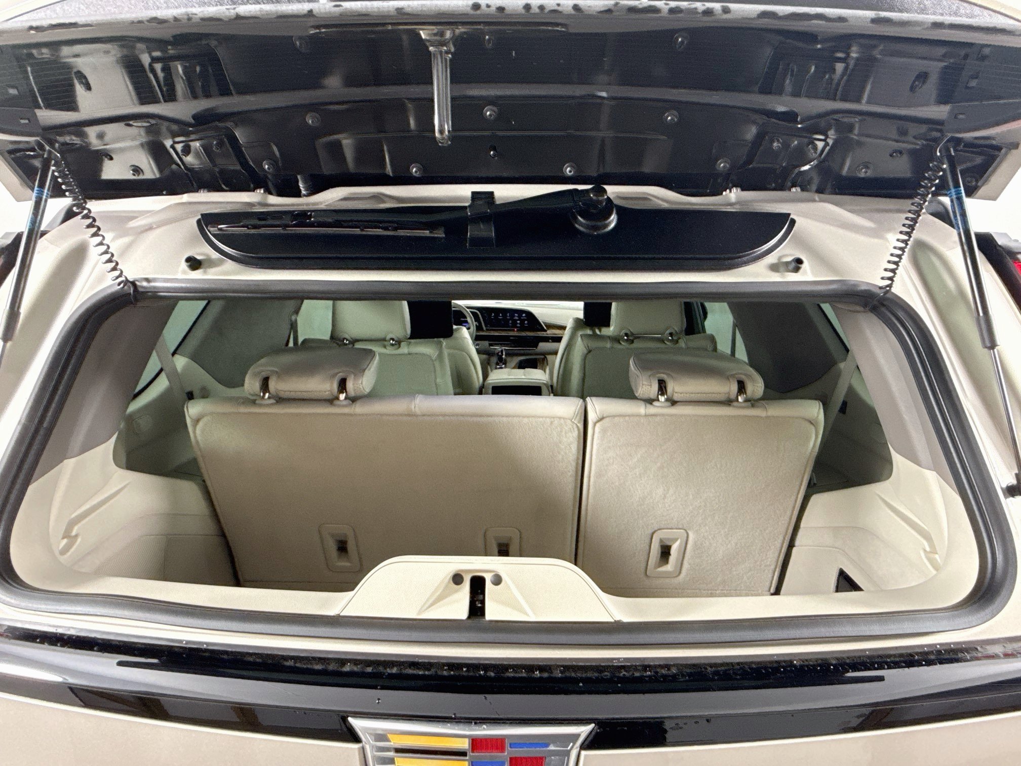 Certified 2021 Cadillac Escalade Sport Platinum AWD/4WD image 32
