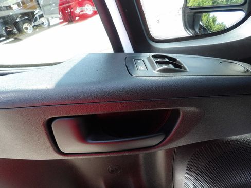 Used 2024 RAM ProMaster 2500 FWD image 15