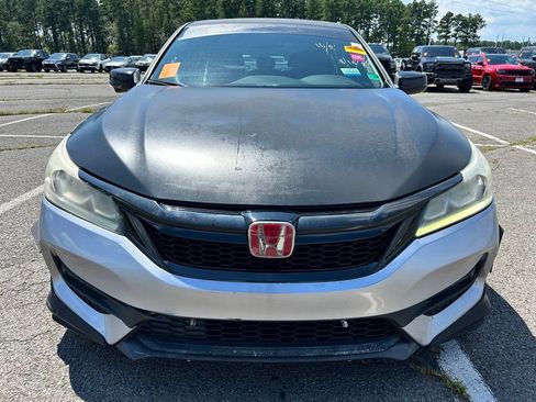 Used 2017 Honda Accord EX image 7