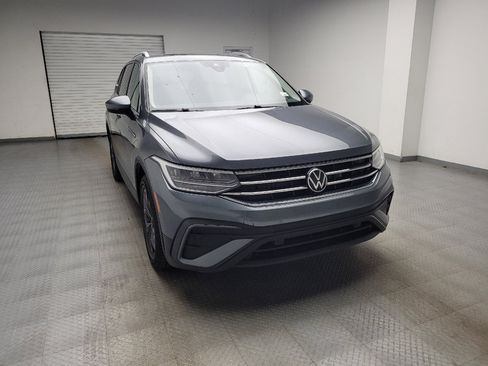 Used 2022 Volkswagen Tiguan SE AWD/4WD image 14