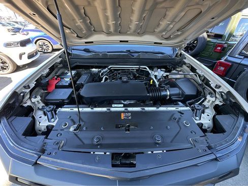Used 2023 Chevrolet Colorado W/T image 38