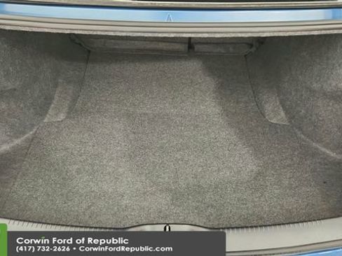 Used 2021 Chrysler 300 Touring w/ Driver Convenience Group image 21