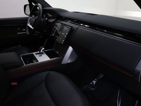 Used 2025 Land Rover Range Rover Long Wheelbase SE AWD/4WD image 76